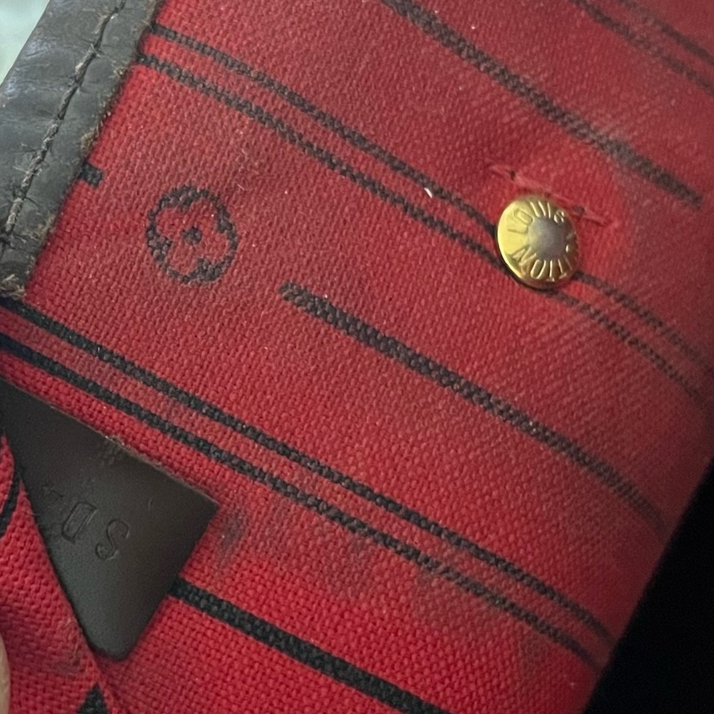 Authentic Lv - image 3